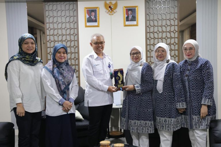 FEB UNISBA Jajaki Kerja Sama dengan Kementerian Ketenagakerjaan RI untuk Penguatan SDM dan Link and Match Dunia Kerja